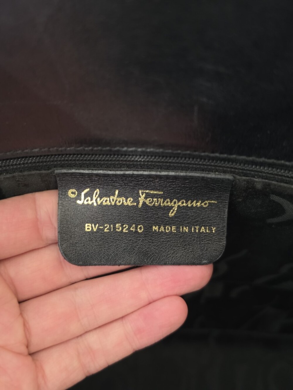 Ferragamo Wanda Black Patent Top-Handle handbag with strap - Picture 14 of 15